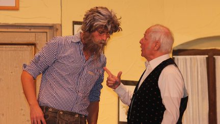 Theater: Herz am Spieß