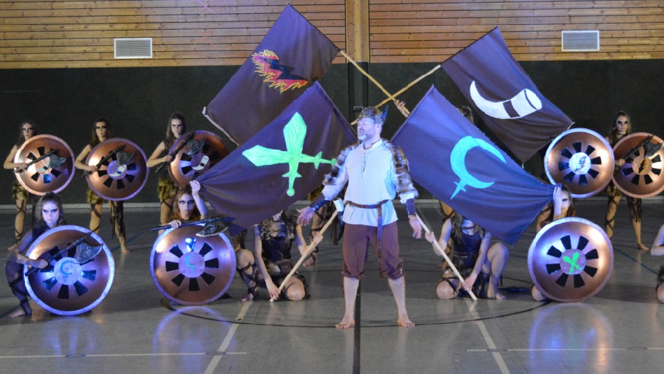 Das Showtanzteam mit dem Auftritt "Wikings"