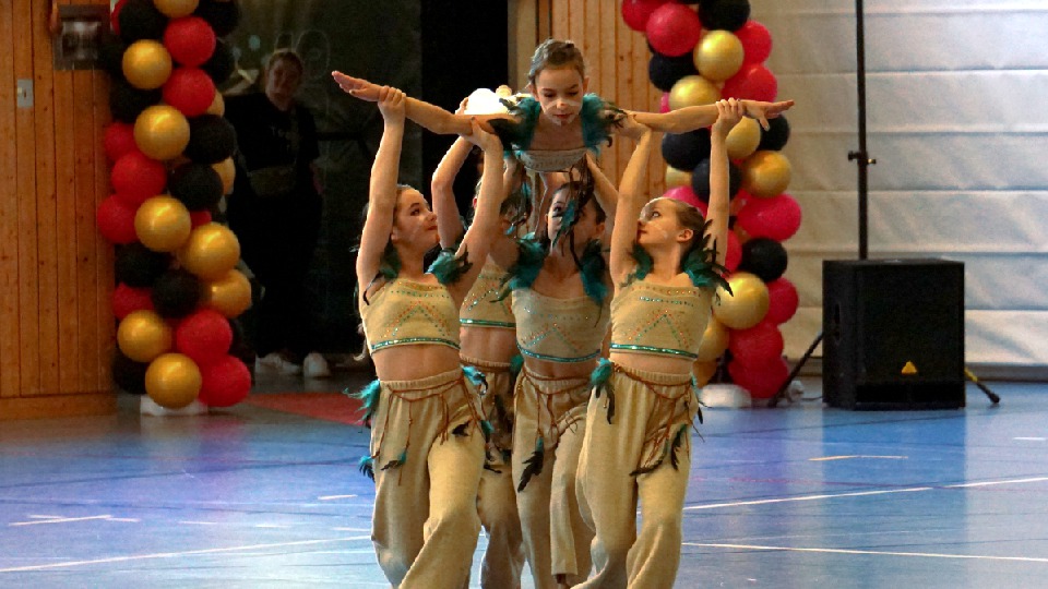 Platz 7 für die I-Motion beim Deutschland-Cup der Kleingruppen im DTB-Dance in Bochum