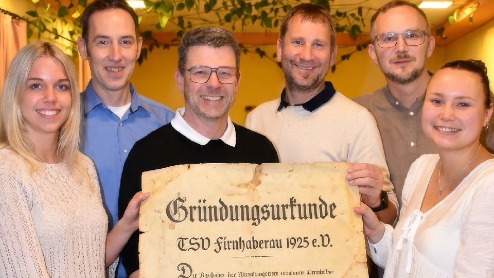 Bei Recherchen zum Vereinsjubiläum ist im Augsburger Stadtarchiv die Urkunde mit den Unterschriften der Gründungsväter aus dem Jahr 1925 aufgetaucht