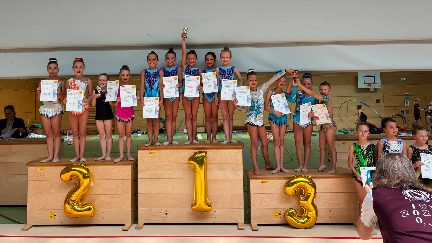 Beim Nachwuchs Cup Kür- Mannschaft am 11. Juli in Cham