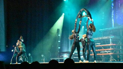 beim Feuerwerk der Turnkunst in der Schwabenhalle